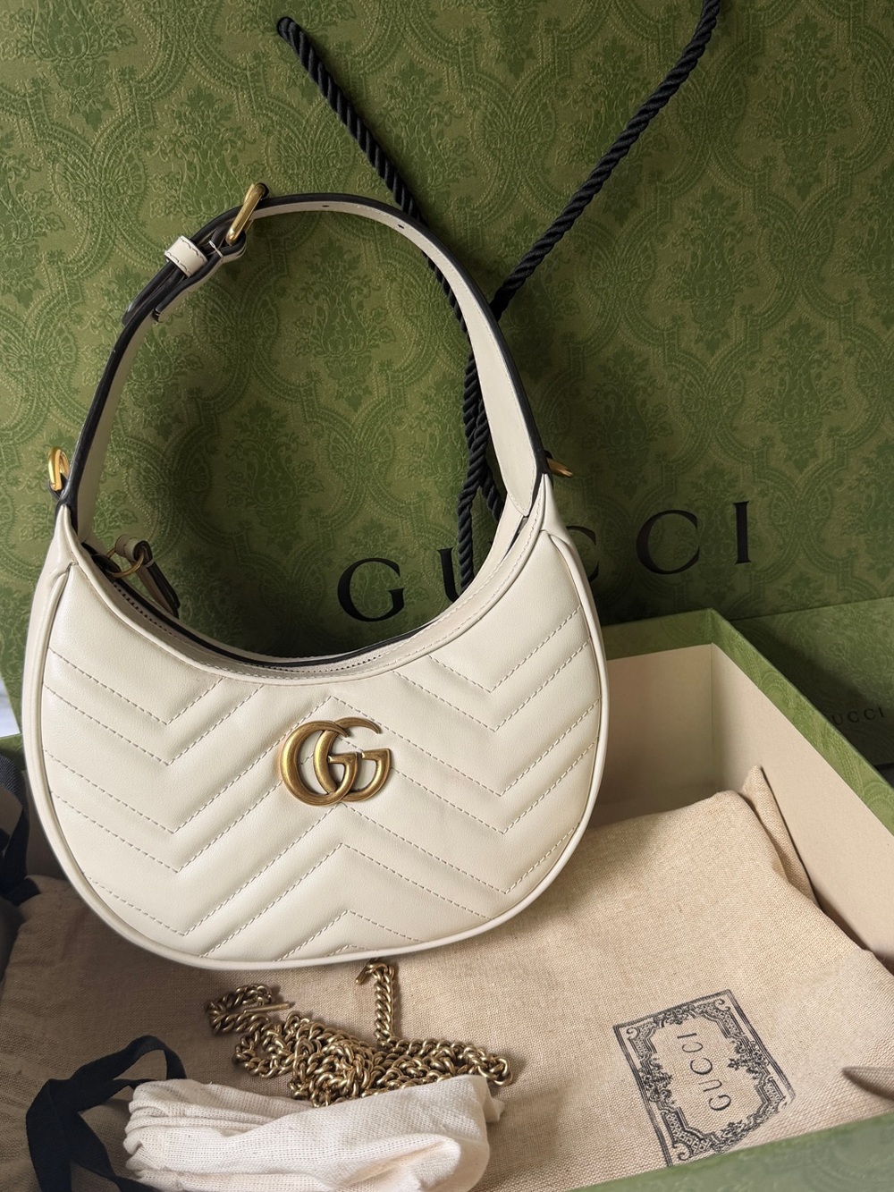 Gucci Cream Chevron GG Shoulder Bag with Gold Hardware